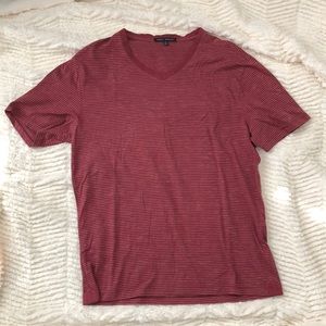 Robert Barakett Men’s M Burgundy and white Heathered Stripe T-shirt